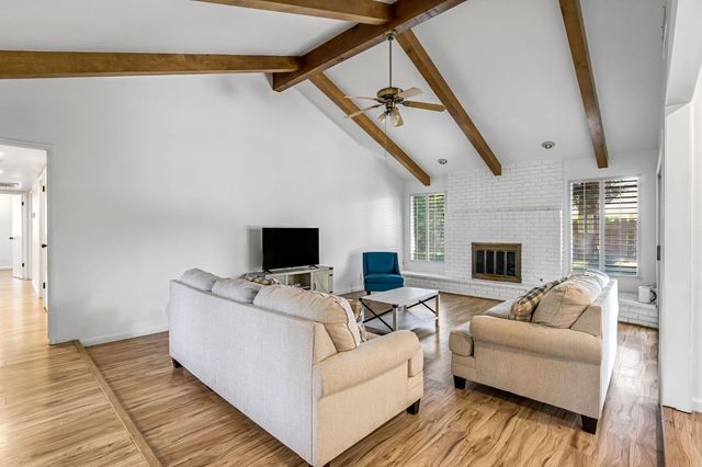 7656 N Hayston Avenue, Fresno, CA 93720