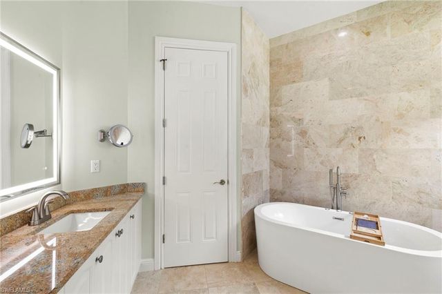 8956 Cherry Oaks TRL, Naples, FL 34114