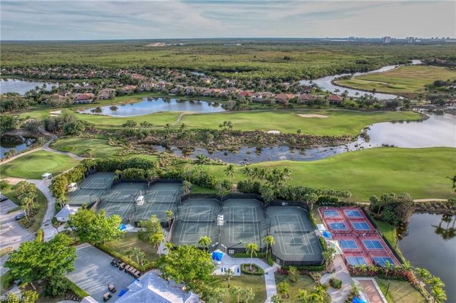 8956 Cherry Oaks TRL, Naples, FL 34114