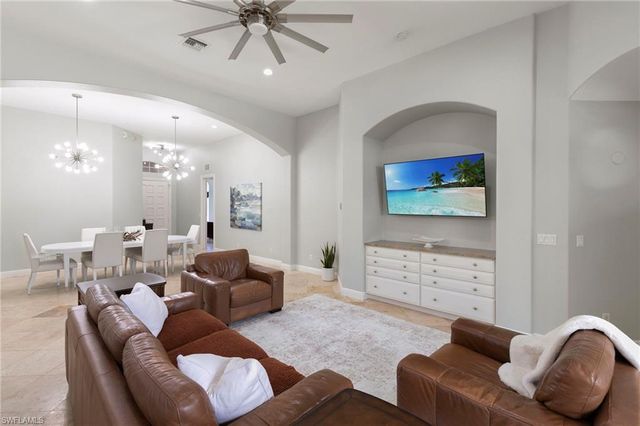 8956 Cherry Oaks TRL, Naples, FL 34114