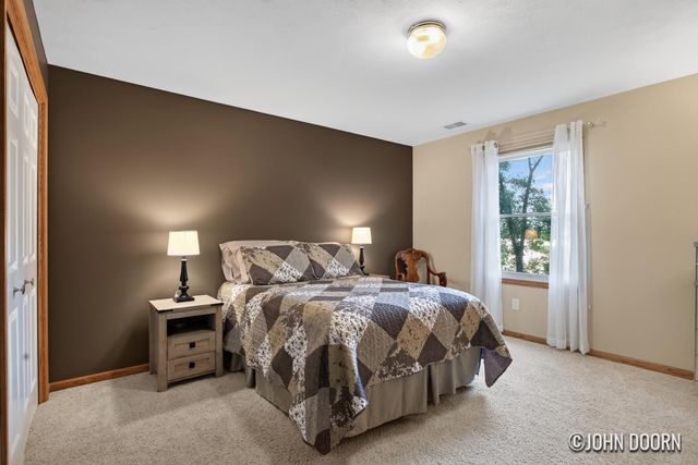 4808 Paramount Drive NE, Grand Rapids, MI 49525