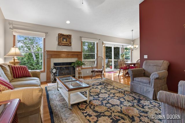 4808 Paramount Drive NE, Grand Rapids, MI 49525