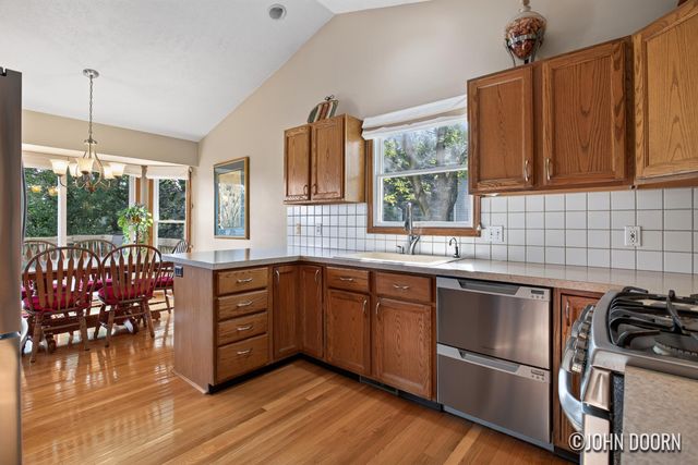4808 Paramount Drive NE, Grand Rapids, MI 49525