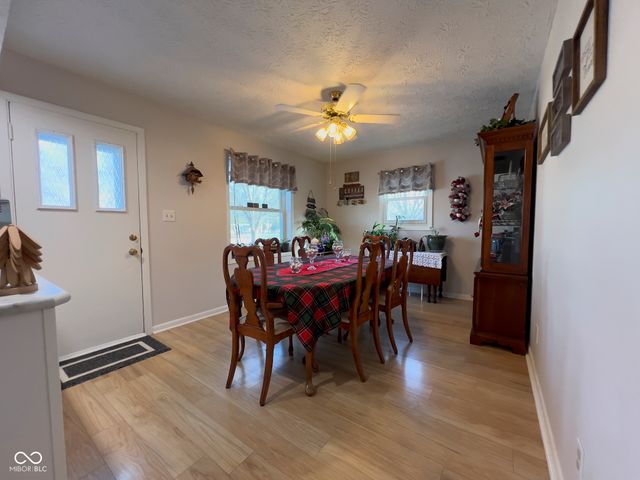 7674 Deerfield Drive, Greenfield, IN 46140