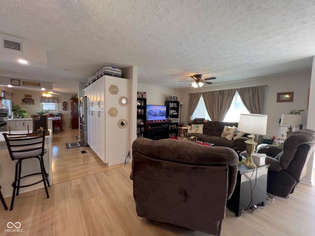 7674 Deerfield Drive, Greenfield, IN 46140