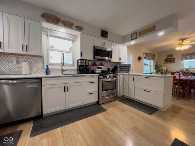 7674 Deerfield Drive, Greenfield, IN 46140