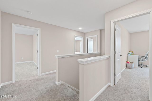 199 Valley Hall Drive, Perrysburg, OH 43551