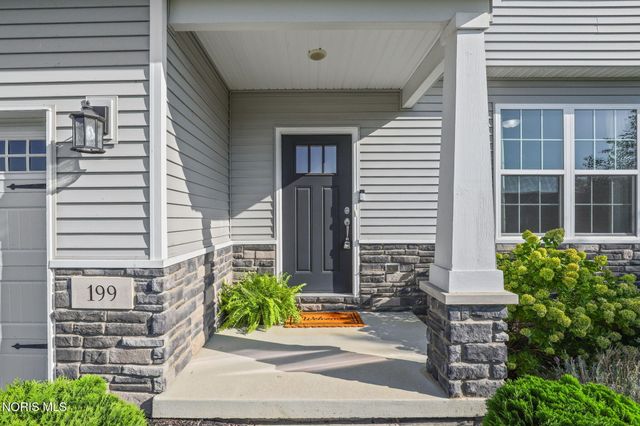 199 Valley Hall Drive, Perrysburg, OH 43551