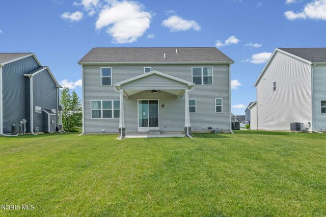 199 Valley Hall Drive, Perrysburg, OH 43551