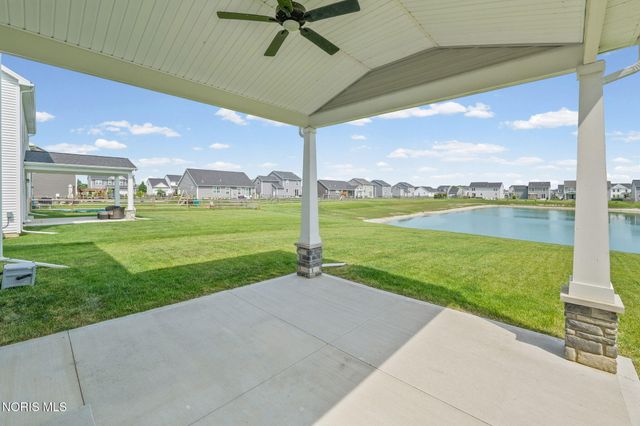 199 Valley Hall Drive, Perrysburg, OH 43551