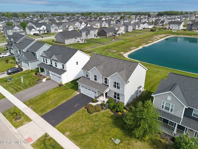 199 Valley Hall Drive, Perrysburg, OH 43551