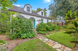 699 Savannah Highway, Charleston, SC 29407