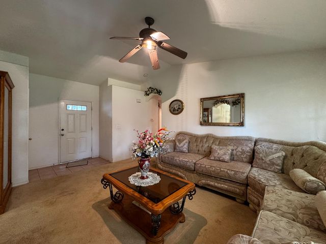 435 Blueridge Drive, Madera, CA 93637