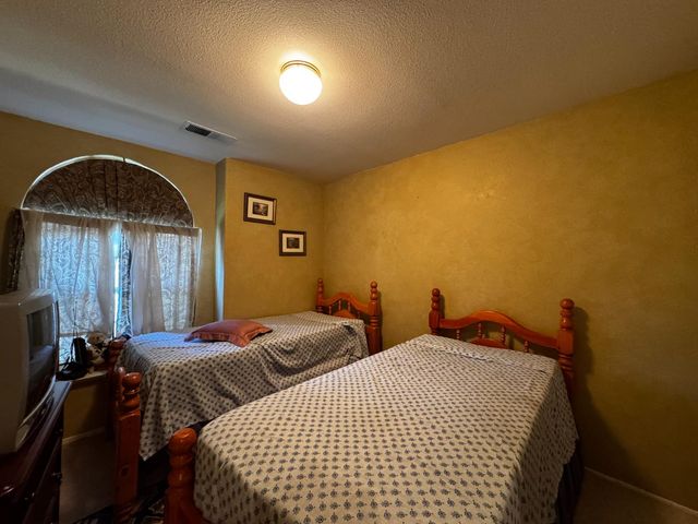 435 Blueridge Drive, Madera, CA 93637