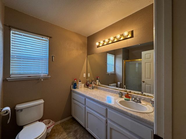 435 Blueridge Drive, Madera, CA 93637