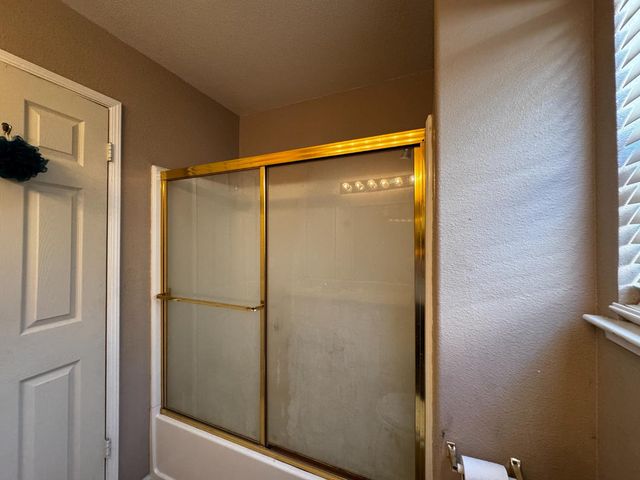 435 Blueridge Drive, Madera, CA 93637