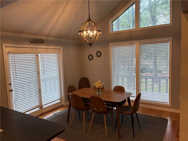 80 Mayfair Drive, Bella Vista, AR 72715