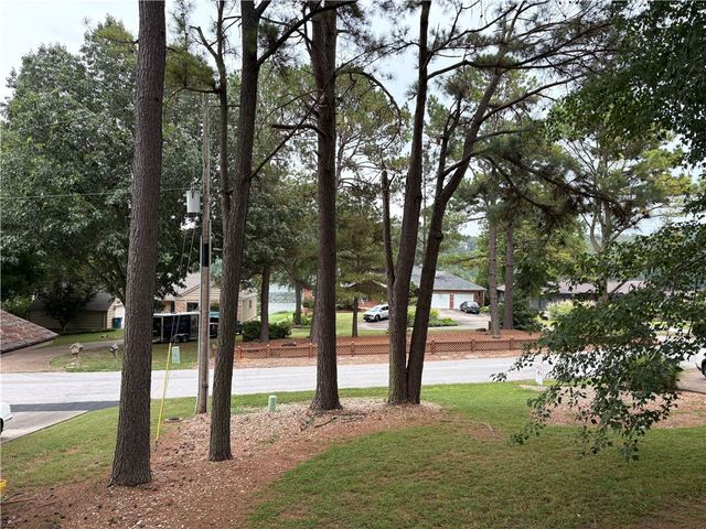 80 Mayfair Drive, Bella Vista, AR 72715