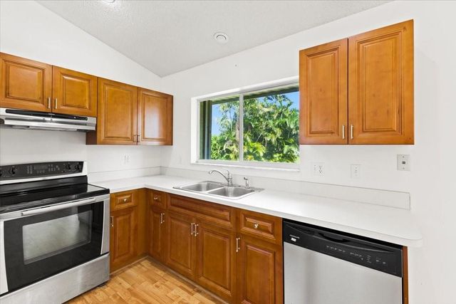 2923 SE Bella Rd, Port St Lucie, FL 34984