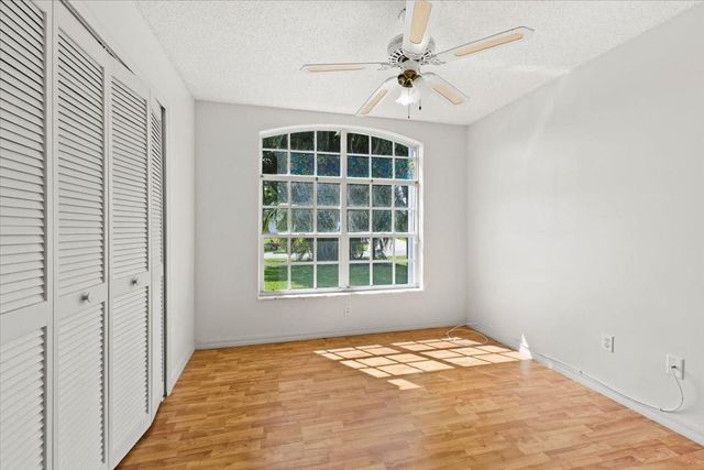 2923 SE Bella Rd, Port St Lucie, FL 34984