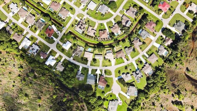 2923 SE Bella Rd, Port St Lucie, FL 34984