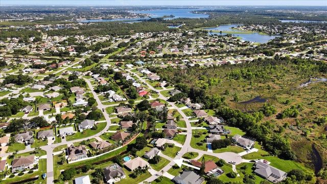 2923 SE Bella Rd, Port St Lucie, FL 34984