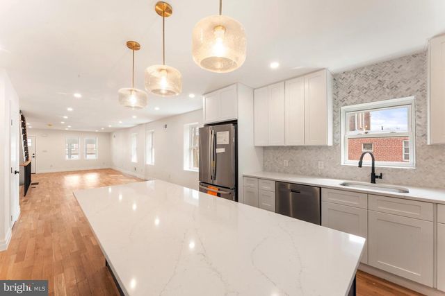 1090 EDDYSTONE AVE, Eddystone, PA 19022