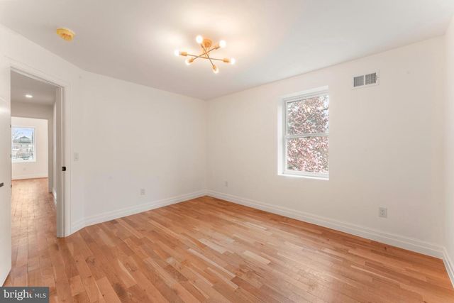 1090 EDDYSTONE AVE, Eddystone, PA 19022