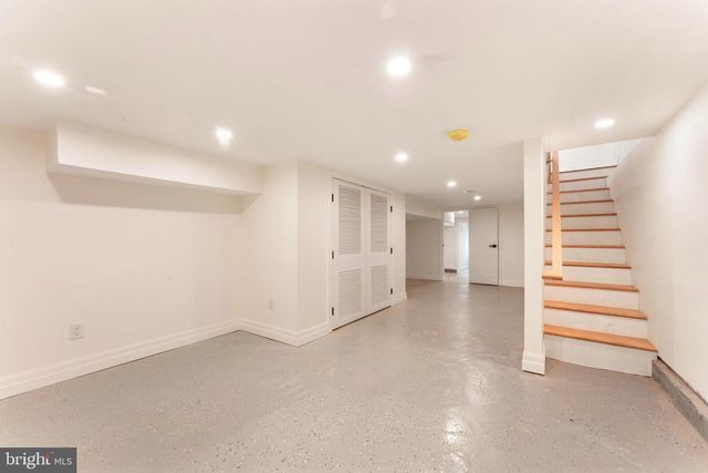 1090 EDDYSTONE AVE, Eddystone, PA 19022