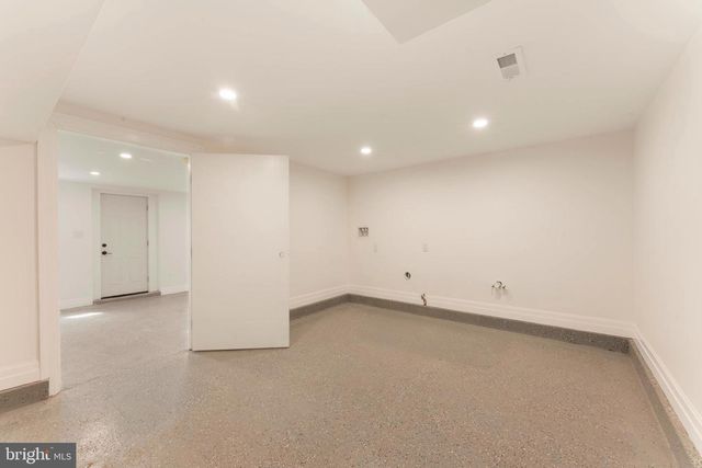 1090 EDDYSTONE AVE, Eddystone, PA 19022