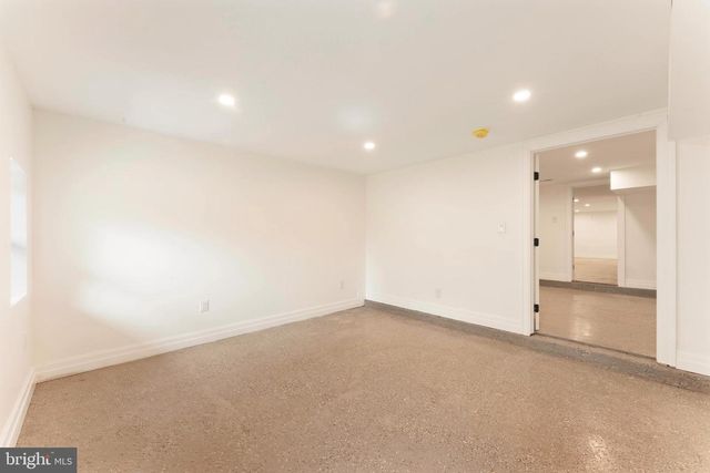 1090 EDDYSTONE AVE, Eddystone, PA 19022