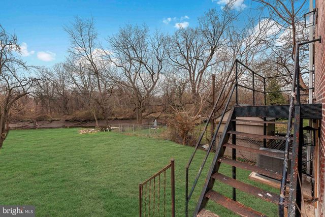 1090 EDDYSTONE AVE, Eddystone, PA 19022