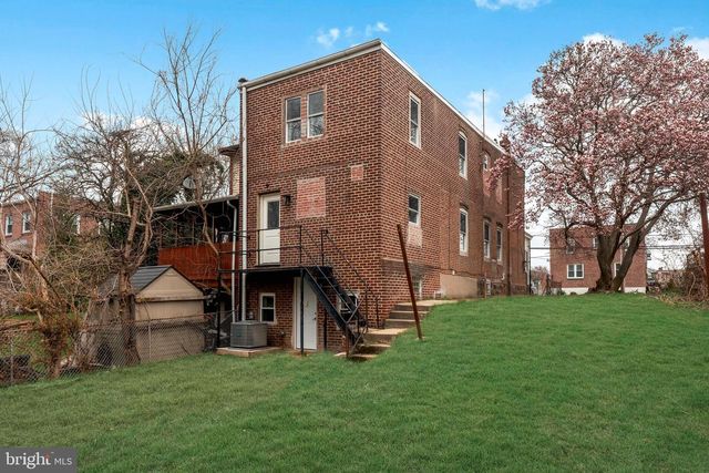 1090 EDDYSTONE AVE, Eddystone, PA 19022