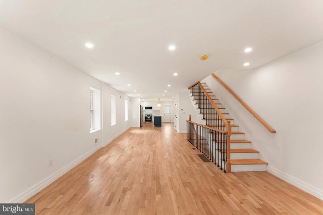 1090 EDDYSTONE AVE, Eddystone, PA 19022