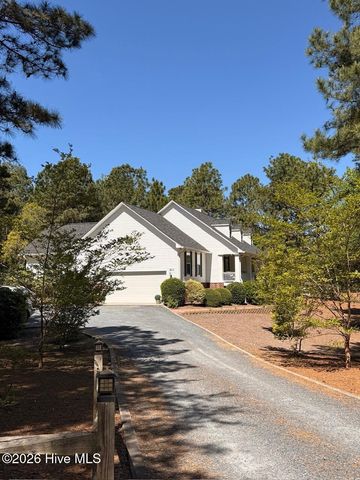 109 Sweetbriar Court, West End, NC 27376