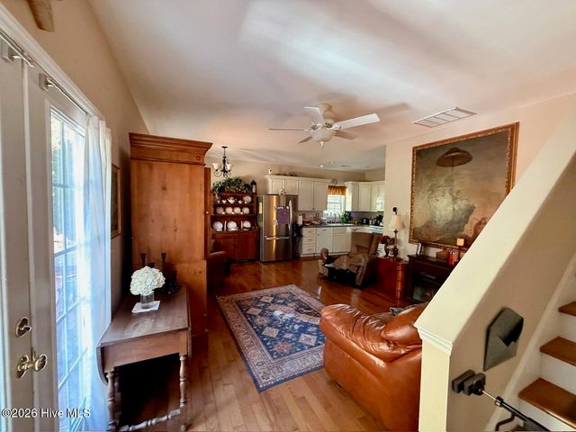 109 Sweetbriar Court, West End, NC 27376