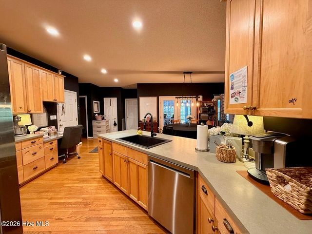 109 Sweetbriar Court, West End, NC 27376