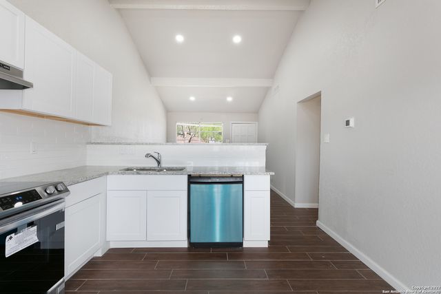 6510 SPRING LARK ST, San Antonio, TX 78249