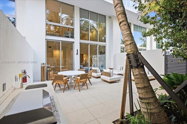 2200 Brickell Avenue GV04, Miami, FL 33129