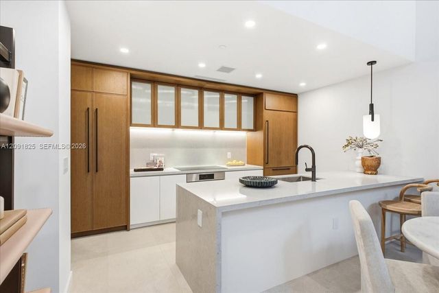 2200 Brickell Avenue GV04, Miami, FL 33129