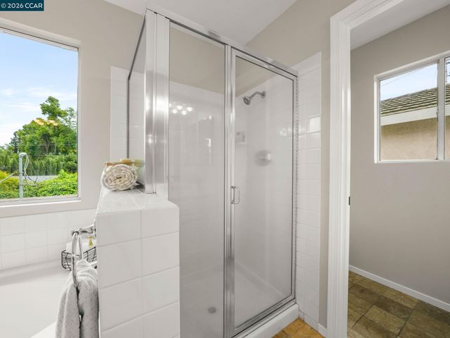 210 Ivywood Dr, Walnut Creek, CA 94598