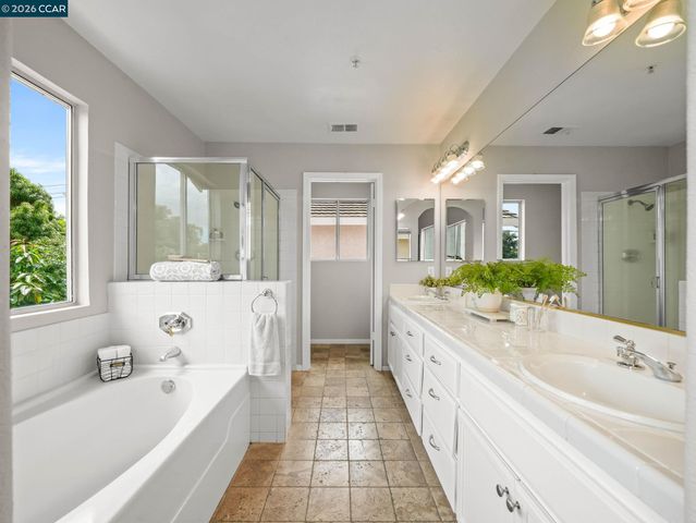 210 Ivywood Dr, Walnut Creek, CA 94598