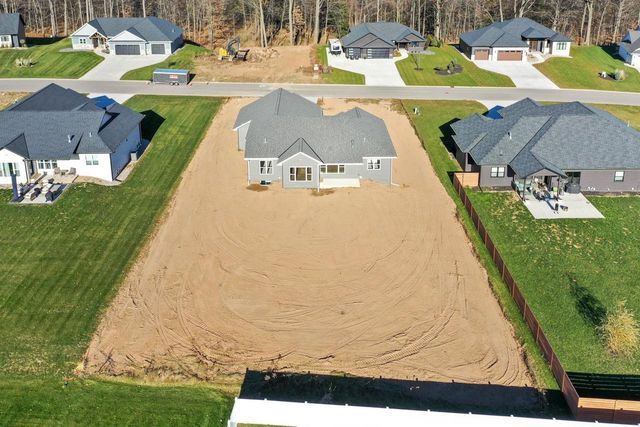 2658 CHAMBERS CROSSING, Green Bay, WI 54313