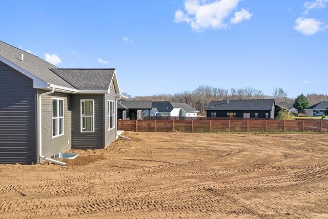 2658 CHAMBERS CROSSING, Green Bay, WI 54313