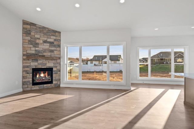 2658 CHAMBERS CROSSING, Green Bay, WI 54313