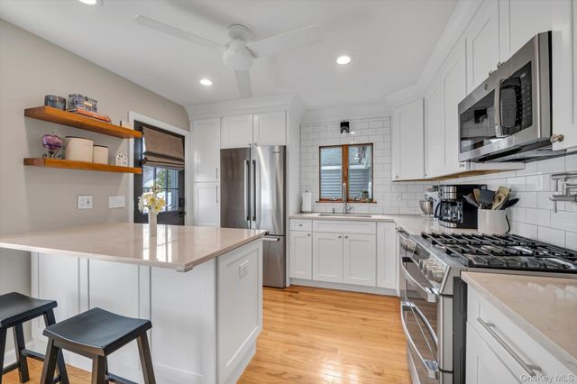 9 Aster Avenue, Merrick, NY 11566