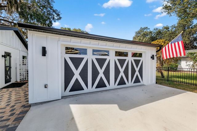 241 BAY ROAD, Mount Dora, FL 32757