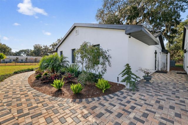 241 BAY ROAD, Mount Dora, FL 32757