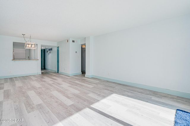 145 N Halifax Ave Apt 105, Daytona Beach, FL 32118