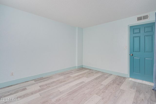 145 N Halifax Ave Apt 105, Daytona Beach, FL 32118